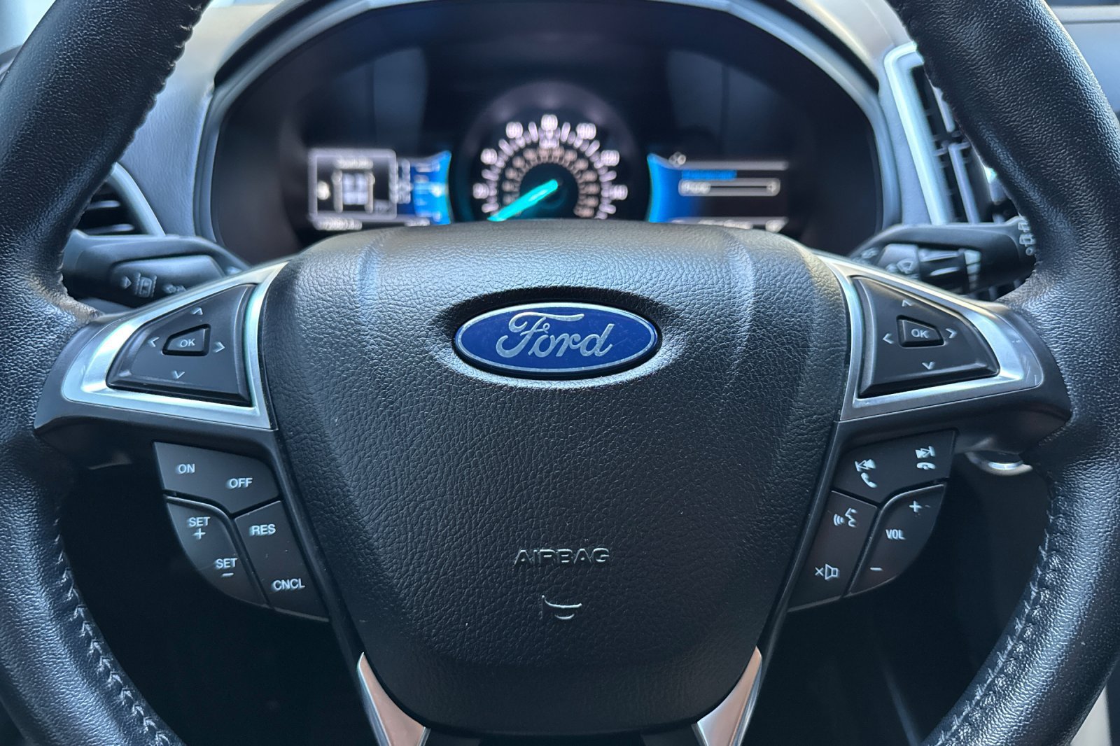 Used 2023 Ford Edge SEL AWD/4WD image 23