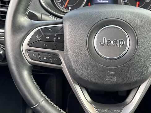 Used 2019 Jeep Cherokee Limited AWD/4WD image 15