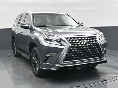 Used 2023 Lexus GX 460 Luxury w/ Sport Design Package AWD/4WD image 31