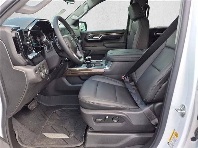 New 2026 Chevrolet Silverado 1500 RST w/ Convenience Package II AWD/4WD image 4