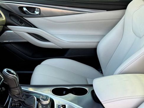 Used 2019 INFINITI Q60 3.0t Luxe w/ Essential Package RWD image 11