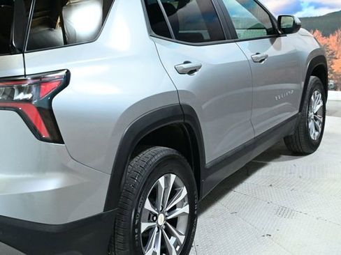 Used 2026 Chevrolet Equinox LT image 9