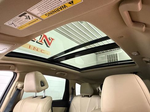 Used 2023 Acura MDX SH-AWD image 15