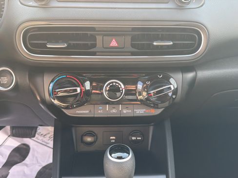Used 2023 Hyundai Kona SEL FWD image 13