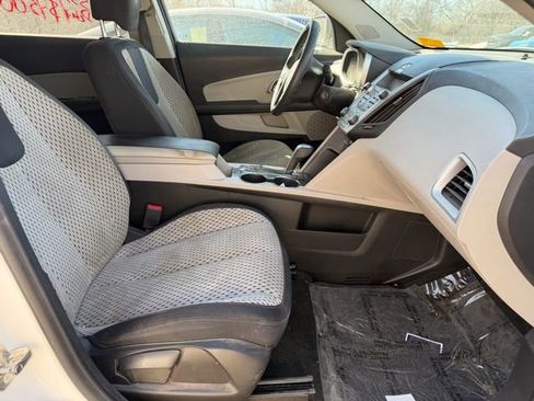 Used 2015 Chevrolet Equinox LS image 5