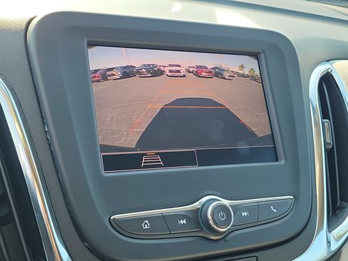 Used 2024 Chevrolet Equinox LT FWD image 28