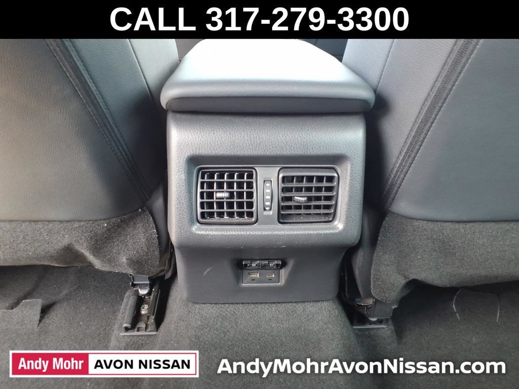 Used 2025 Toyota Camry SE FWD image 40