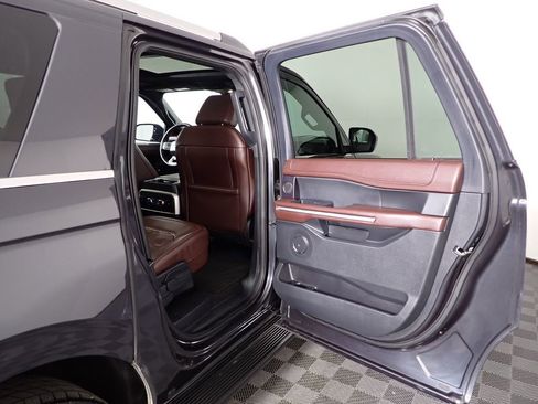 Used 2024 Ford Expedition Max Limited image 40