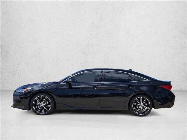 Used 2022 Toyota Avalon Touring w/ Advanced Safety Package FWD image 9