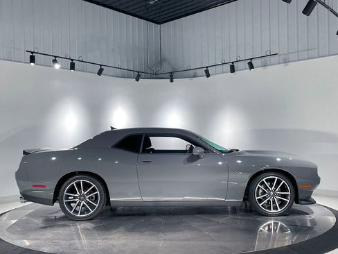 Used 2023 Dodge Challenger R/T image 4