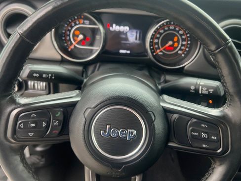 Used 2022 Jeep Gladiator Sport AWD/4WD image 23
