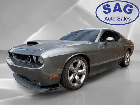 Used 2012 Dodge Challenger R/T Plus RWD image 5