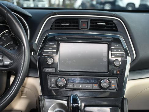 Used 2023 Nissan Maxima Platinum w/ Sport Mat Group image 20