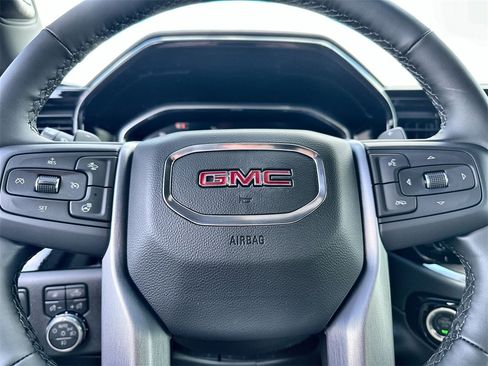 New 2026 GMC Sierra 1500 SLT image 33