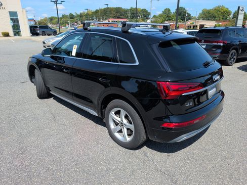 Used 2022 Audi Q5 2.0T Premium w/ Convenience Package AWD/4WD image 5