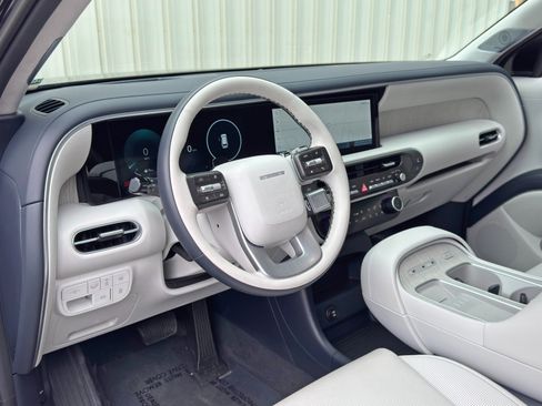 Used 2026 Hyundai Palisade Calligraphy FWD image 14