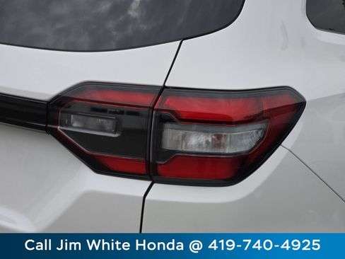 Certified 2023 Honda Pilot TrailSport image 11