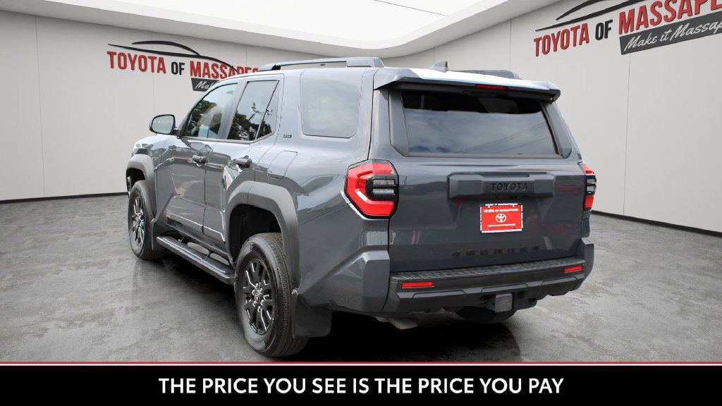 Used 2025 Toyota 4Runner SR5 AWD/4WD image 4