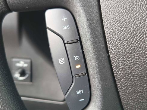 Used 2017 Chevrolet Express 3500 LT w/ LT Preferred Equipment Group image 19