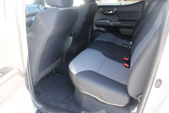 Used 2022 Toyota Tacoma TRD Off-Road AWD/4WD image 16