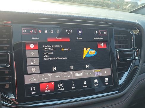 Certified 2022 Dodge Durango R/T w/ Blacktop Package image 9