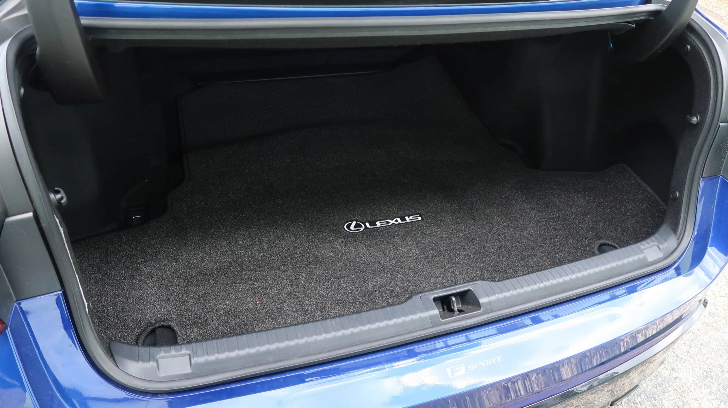Used 2024 Lexus IS 300 F Sport w/ Accessory Package 2 RWD image 15