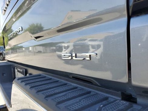 New 2026 GMC Sierra 1500 SLT w/ SLT Premium Package AWD/4WD image 9