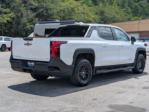 Used 2024 Chevrolet Silverado EV W/T AWD/4WD image 9