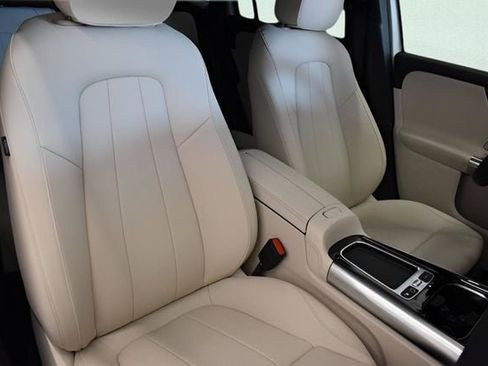 New 2026 Mercedes-Benz GLA 250 4MATIC image 9