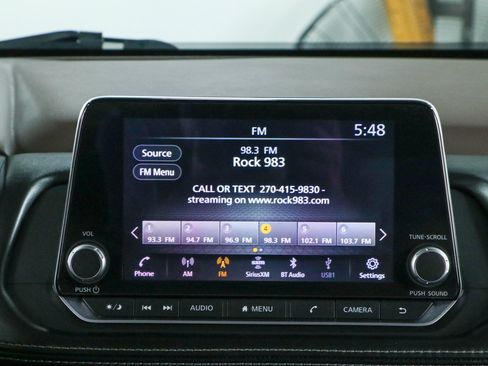 Used 2022 Nissan Rogue SV FWD image 16