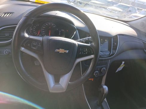 Used 2019 Chevrolet Trax LT w/ Driver Confidence Package image 16