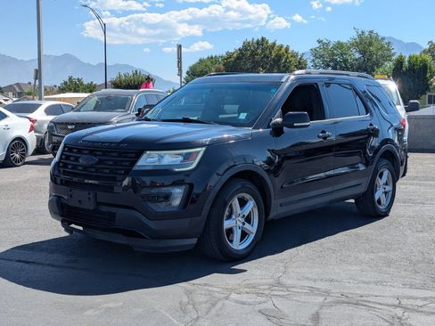 Used 2016 Ford Explorer XLT w/ Equipment Group 201A AWD/4WD image 9