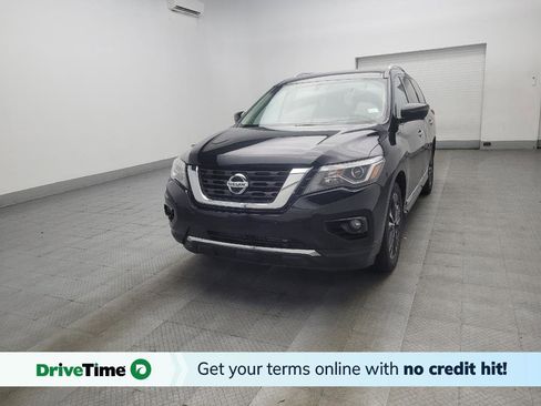 Used 2019 Nissan Pathfinder Platinum FWD image 1