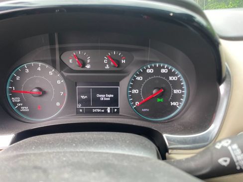 Used 2023 Chevrolet Traverse LS AWD/4WD image 18