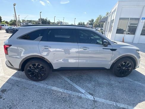 Used 2022 Kia Sorento SX FWD image 14