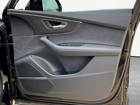 New 2026 Audi SQ7 Premium Plus image 19