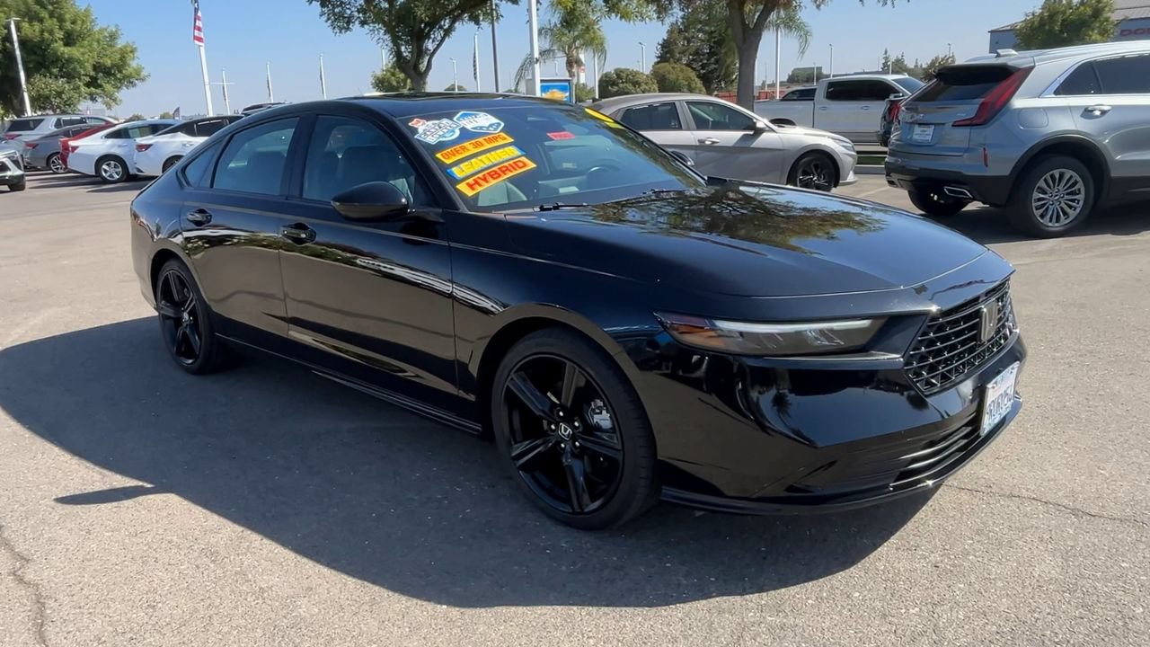 Used 2025 Honda Accord Sport image 1