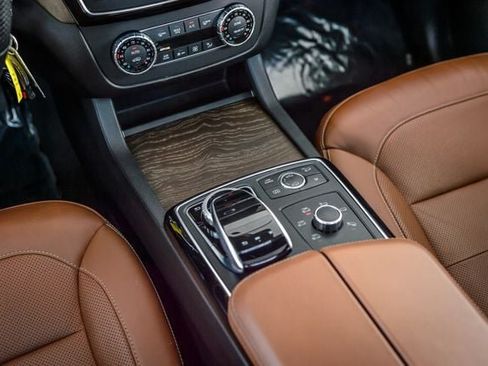 Used 2018 Mercedes-Benz GLS 550 4MATIC w/ Offroad Package image 33