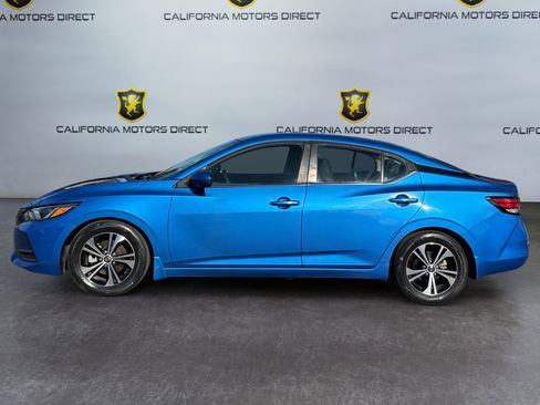 Used 2020 Nissan Sentra SV image 2