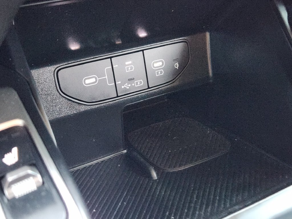 Used 2025 Kia Sorento S w/ Panoramic Sunroof Package FWD image 21