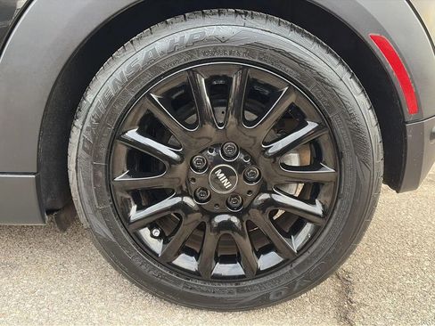 Used 2018 MINI Cooper 2-Door Hardtop image 9