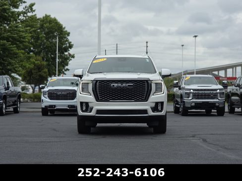 Used 2023 GMC Yukon Denali Ultimate AWD/4WD image 2