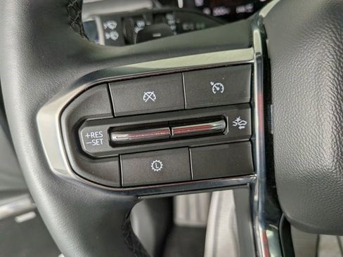 Certified 2025 GMC Acadia Elevation image 23