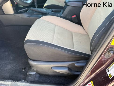 Used 2017 Toyota RAV4 XLE w/ Carpet Mat Package FWD image 11