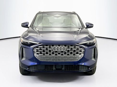 Used 2025 Audi Q5 Premium Plus w/ Premium Plus AWD/4WD image 3