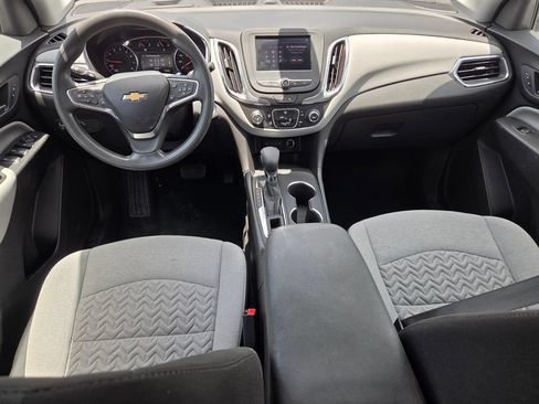 Certified 2024 Chevrolet Equinox LS w/ LS Convenience Package FWD image 9