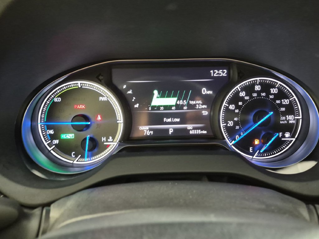 Used 2022 Toyota Venza XLE AWD/4WD image 16