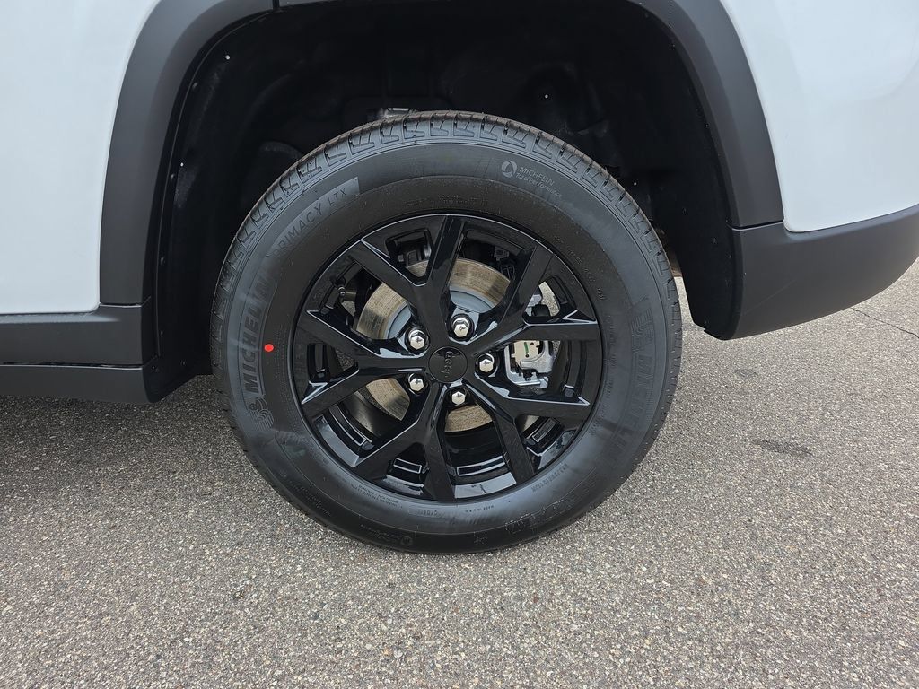 New 2026 Jeep Grand Cherokee Altitude AWD/4WD image 34
