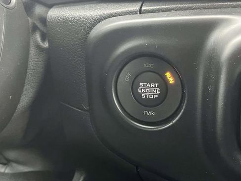 Used 2021 Jeep Wrangler Unlimited Sport image 31