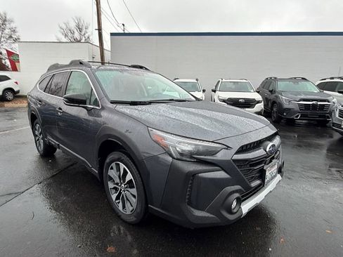 Used 2024 Subaru Outback Limited image 2